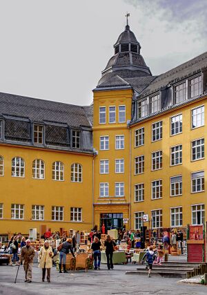 Ila skole loppis 070922.jpg