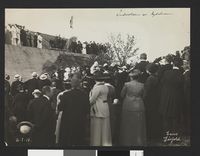 60. Indvielsen av Eydehavn - no-nb digifoto 20160419 00126 bldsa EYDE 5 08 007.jpg