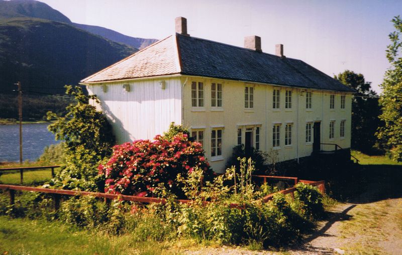 Fil:Innerberg vaaningshus.jpg
