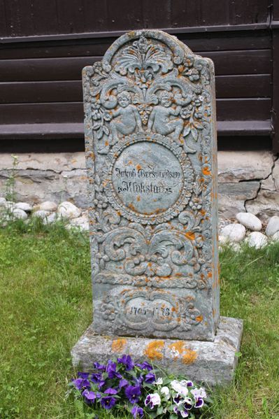 Fil:JBKlukkstad gravstein.jpg