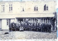 1884: Mennesker ved innvielsen av Bjorbekk kirke 23/7.