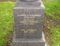 Professor Jakob Sverdrups gravminne. Han var bl.a. direktør for Nobelinstituttet (1978-89). Foto: Stig Rune Pedersen