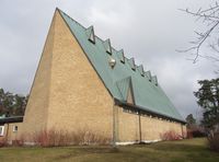 Jar kirke sett mot nordøst, motsatt side av inngangspartiet. Foto: Stig Rune Pedersen