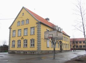 Jar skole fra 1926. Foto: Stig Rune Pedersen (2014).