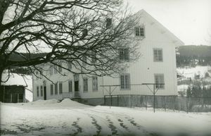 Jevnaker prestegård, Oppland - Riksantikvaren-T139 01 0058.jpg