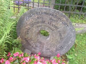 Johan Bernhard Hjort gravminne Ullern.jpg