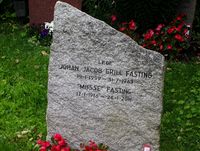 2. Johan Jacob Grill Fasting gravminne Ris.jpg