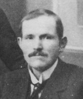 Johan Markussen, båtbygger i Seljestadfjæra ble med i styret fra 1913.