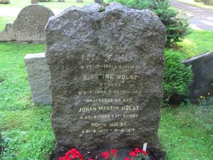 Johan Martin Holst gravminne.jpg