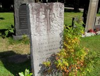 6. Johannes Laurentius Rognaas gravminne.jpg