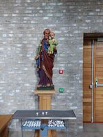 Statue av Josef med Jesusbarnet
