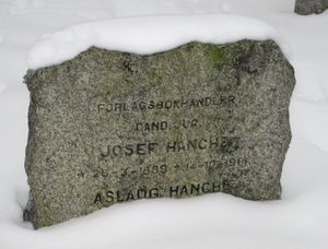 Josef Hanche gravminne.jpg