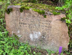 Julius Helverschou gravminne Ullern.jpg