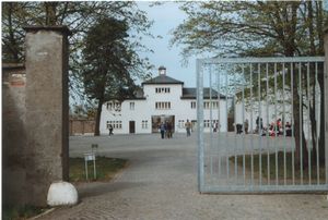 KZ Sachsenhausen-Turm A.jpg