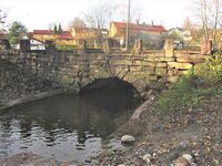 Kalbakkveien passerer over Kalbakkbrua fra ca. 1790. Foto: Stig Rune Pedersen