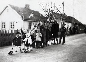 Kampen Toten 17. mai.jpg