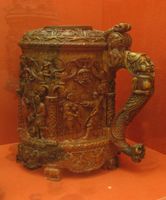 Drikkekanne laget av Fanefamilien på 1600-tallet. Foto: Ronny Hansen, 2007.