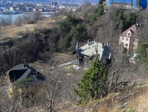 Karlsborgveien Oslo sett fra Ekebergskråningen 2013.jpg