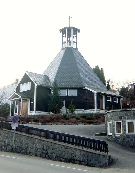 Fil:Katolsk-kirke-Molde.jpg