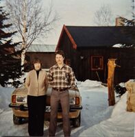 Kilde vår 1982 - Elida og Arne Westlie. Foto: Annar Westlie