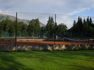 Kippermoen Idrettspark tennisbaner.jpg