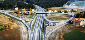 Kirkeveien ved åpning av E6.PNG