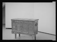 415. Kiste. Historisk museum, Bergen - no-nb digifoto 20150218 00160 NB MIT FNR 17280.jpg