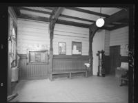 Kjelsaas stasjon. Venteværelset. Ukjent/Nasjonalbiblioteket