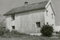 86. Klevar Nestugu, Klever Nordre, Telemark - Riksantikvaren-T166 01 0074.jpg