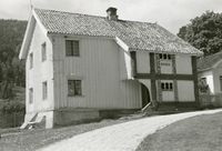 95. Klevar Nestugu, Klever Nordre, Telemark - Riksantikvaren-T166 01 0075.jpg