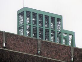 Klokkespillet i Oslo rådhus på taket av østre tårn, produsert av Olsen Nauen (1999). Foto: Stig Rune Pedersen