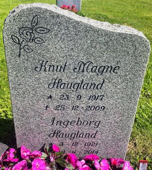 Knut Magne Haugland gravminne Bærum.jpg