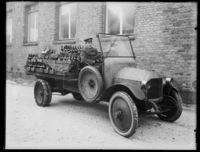 Lastebil som kjører øl for Frydenlund. Foto: Nasjonalbiblioteket