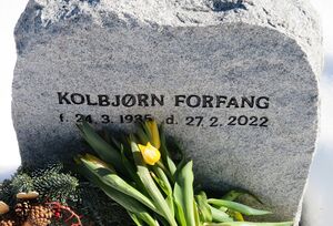 Kolbjørn Forfang gravminne.JPG