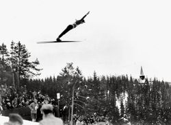 Kolbjørn Gulbrandsen var god både før og etter krigen. Han ble nr 7 i VM i Finland 1938 - her i Holmenkollen.