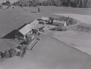 Kolbjørnrud Østre Toten Widerøe.jpg