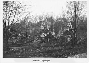 Kommandantboligen i Flyvebyen. Foto tyske soldater. Bryde.