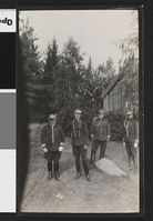 211. Kong Haakon og Sam Eyde i militæruniform - no-nb digifoto 20160415 00259 bldsa EYDE00115.jpg