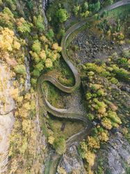 Kongevegen Vindhella ligger nydelig i terrenget. Ukjent/Vegmuseet