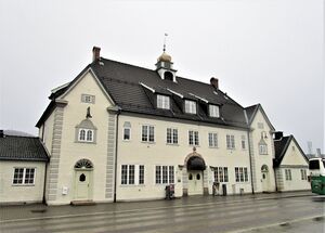 Kongsberg jernbanestasjon oktober 2016.jpg