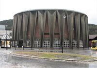 Karakteristiske Kongsberg kino, innviet i 1965. Foto: Stig Rune Pedersen