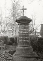 9. Kongsvinger kirkegård, Hedmark - Riksantikvaren-T104 01 0181.jpg