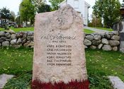 Krigsminnesmerke ved Konnerud gamle kirke. Foto: Stig Rune Pedersen