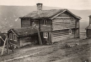 Korsvoll Øvre, Oppland - Riksantikvaren-T121 01 0252.jpg