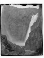 19. Kraftig foss - NB MS G4 0610.jpg