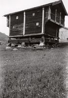 47. Kravik Mellom, Kravik Mellem, Buskerud - Riksantikvaren-T070 02 0552.jpg