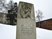 Krigsminnesmerke ved Agnes Thoresens plass, Nordstrand, 1946. Foto: Stig Rune Pedersen
