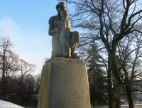 Krigsminnesmerke ved Ullern kirke, utført av Nic. Schiøll (1947). Foto: Stig Rune Pedersen