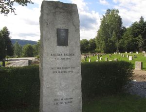 Kristian Bråthen gravminne.jpg