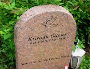 Kristian Ottosen gravminne.jpg